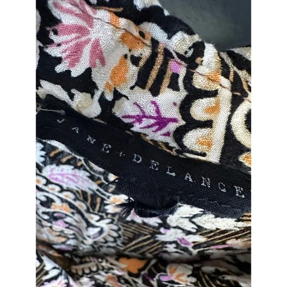 Jane + Delancey Womens S Top Mixed Paisley Floral Pintuck Button Blouse Tunic - Picture 4 of 7